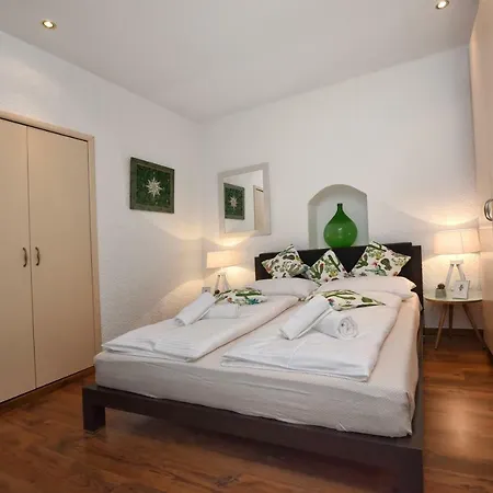 Appartamento Euphrasius Apartmants *