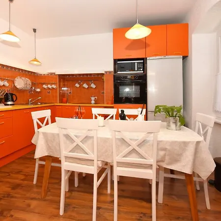 Apartment Euphrasius Apartmants